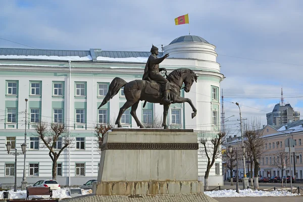 Tver, Russia - February 27. 2016.  monument to  founder of  city of Prince Mikhail Yaroslavich Tverskoy — Stock Photo, Image