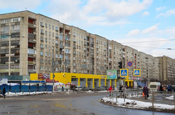 Tver, Rússia - 27 de fevereiro. 2016. Vista Tchaikovsky rua no centro da cidade — Fotografia de Stock