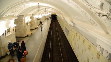 Moskova, Rusya - Mart 10.2016. Metro İstasyonu Oktyabrskaya yüzük