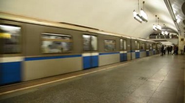 Moskova, Rusya - Mart 10.2016. Metro İstasyonu Kurskaya yüzük