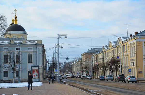 Tver, Russia - February 27. 2016.  Sovetskaya Street, one of  central streets — Stock Photo, Image