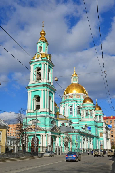 Moscou, Russie - 14 mars 2016. Cathédrale de l'Épiphanie sur la rue Spartakovskaya — Photo