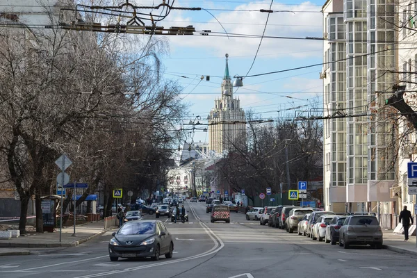 Moskova, Rusya - 14 Mart 2016. Sokak Novoryazanskaya genel bakış — Stok fotoğraf