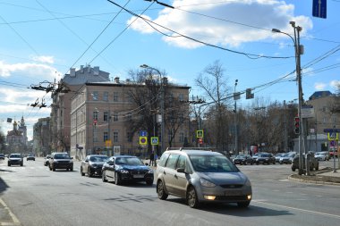 Moskova, Rusya - 14 Mart 2016. Sokak Staraya Basmannaya genel bakış