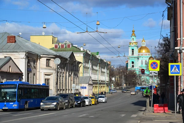 Moscow, Federacja Rosyjska - 14 marca 2016. Katedra na ulicy Spartakovskaya — Zdjęcie stockowe