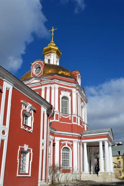 Храм Великомученика Никиты на Старой Басманной улице, Москва, Россия — стоковое фото