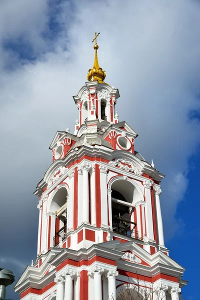 Tempel der großen Märtyrerin Nikita in der staraya basmannaya Straße, Moskau, Russland — Stockfoto