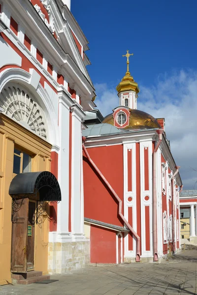 Templo do Grande Mártir Nikita em Staraya Basmannaya Street, Moscou, Rússia — Fotografia de Stock