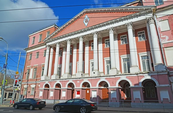 Moskva, Rusko - 14. března 2016. Statku hrabě Musin-Puškin v Razgulyai, nyní státní University of Civil Engineering — Stock fotografie