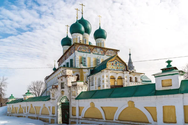 Vzkříšení katedrála v Tutaev v Rusku. Zlatý prsten cestování — Stock fotografie