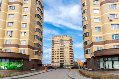 Andreevka, Rusya - Nisan 11.2016. Konut Kompleksi Uyutniy