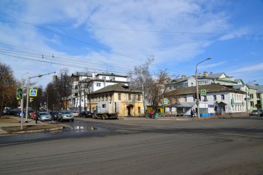 Rusya, Yaroslavl-Mart 29.2016. Svoboda Street - merkezi şehrin sokaklarında