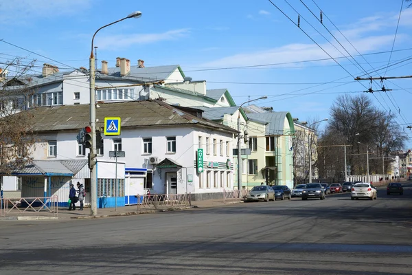 Rusko, Jaroslavl Březen 29.2016. Svobody Street - jedna z ulic v centru města — Stock fotografie