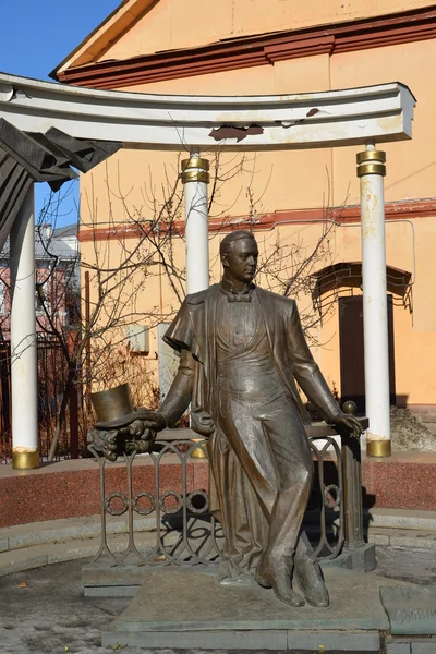 Rusya, Yaroslavl-Mart 29.2016. ünlü opera şarkıcısı Leonid Sobinov anıt — Stok fotoğraf