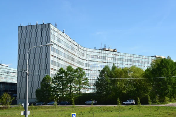 Moscou, Russie - 9 mai 2016. Immeubles de bureaux dans la zone industrielle sud de Zelenograd — Photo