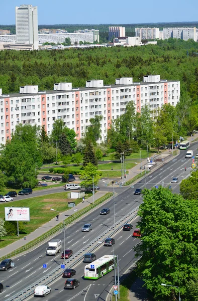 Москва, Россия - 13 мая 2016.Вид Солнечной аллеи в Зеленограде — стоковое фото