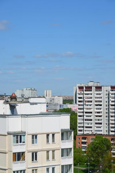 Moscú, Rusia - Mayo 13.2016. Vista superior del distrito 20 en verano de Zelenograd — Foto de Stock