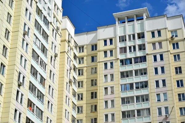 Tipikus panel lakás ház Zelenograd, Oroszország — Stock Fotó