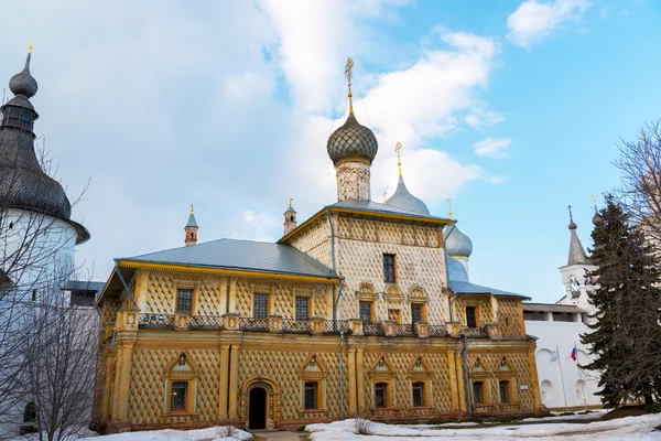 Igreja de Mãe de Deus no Kremlin em Rostov Velikiy, Rússia — Fotografia de Stock