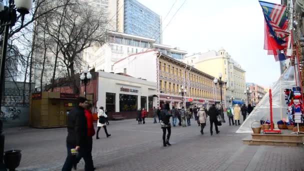 莫斯科，俄罗斯-2 月 21.2016。在中心的老阿尔巴特步行街。 — 图库视频影像