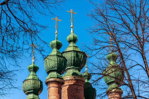 Church of the Annunciation was built in 17th century in Yaroslavl, Russia — Stock Photo, Image