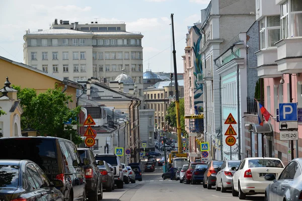 Moskwa, Rosja - 2 czerwca 2016 r. Zvonarsky lane, w zabytkowym mieście — Zdjęcie stockowe