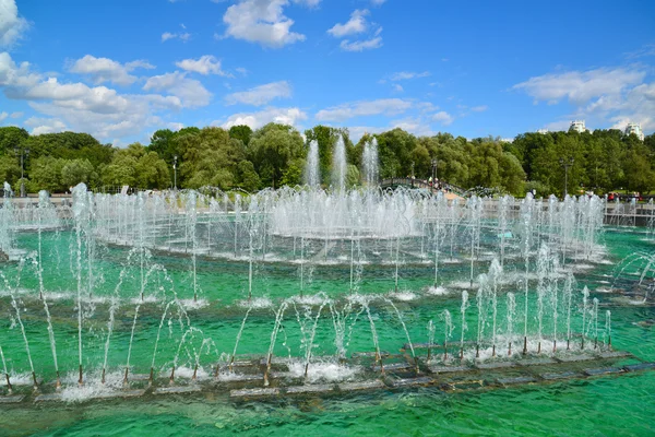 Fontanna w park Carycyno w Moskwie, Rosja — Zdjęcie stockowe