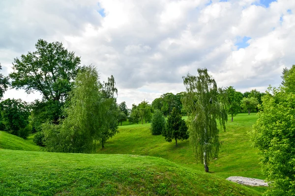 Parque Tsaritsyno en Moscú en verano, Rusia — Foto de Stock