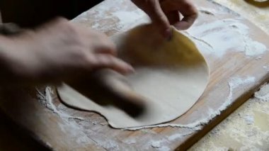Chebureks - Gürcü ulusal yemek yapma ev kadını