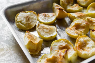 Slavlar arasında - Apple kaplıcalar kutlamak için pişmiş elma