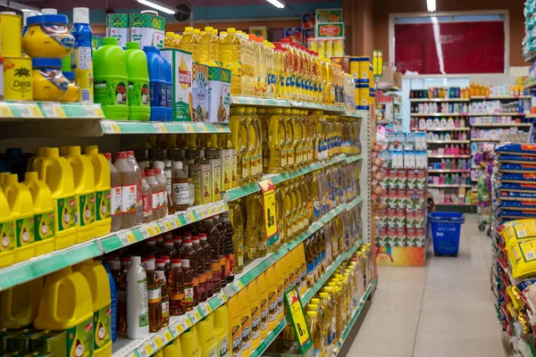 Ajman Emiratos Árabes Unidos Abril 2018 Interior Del Supermercado Emirato —  Fotos de Stock