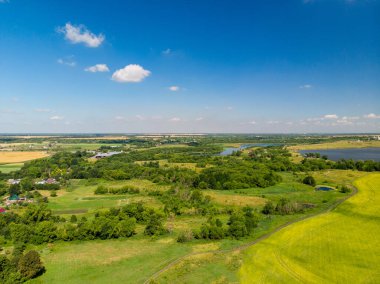 Rusya 'da güzel bir kırsal yaz manzarası