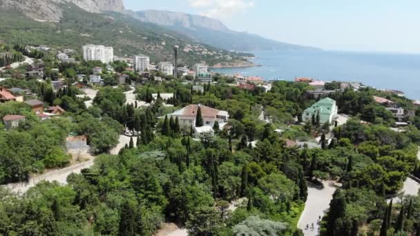 Foros, Crimea - 9 de junio. 2019. Vista del pueblo desde una altura — Vídeos de Stock