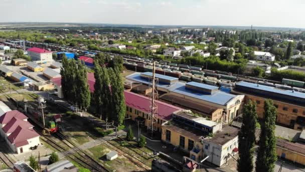 Gryazi, Rusia - Prom 8. 2018. Gryazi-voronezhskiye - estación de tren de carga grande — Vídeos de Stock