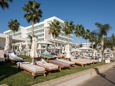Protaras, Kıbrıs - 12 Ekim. 2019. Constantinos The Great Beach Oteli. Bir Açık Hava