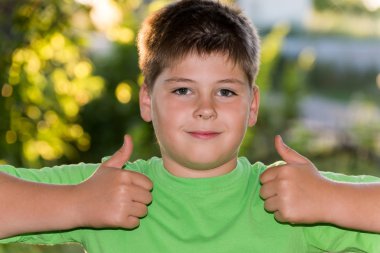 Tüm iyi jest çocuk gösterir