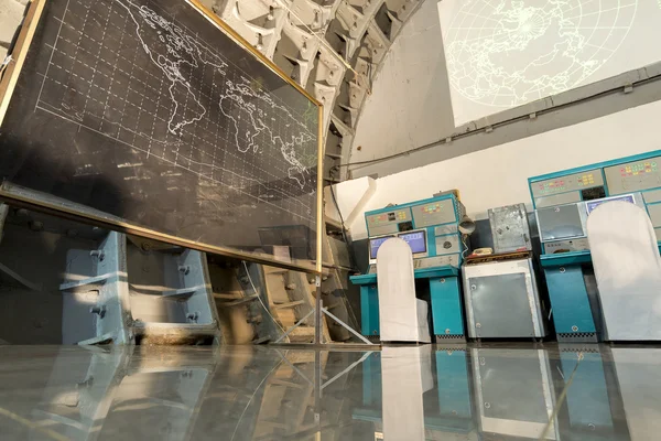 Moscú, Rusia - 29 de noviembre de 2014, búnker nuclear, antigua instalación militar secreta soviética - puesto de mando alternativo de aviación de largo alcance, objeto número 20 — Foto de Stock