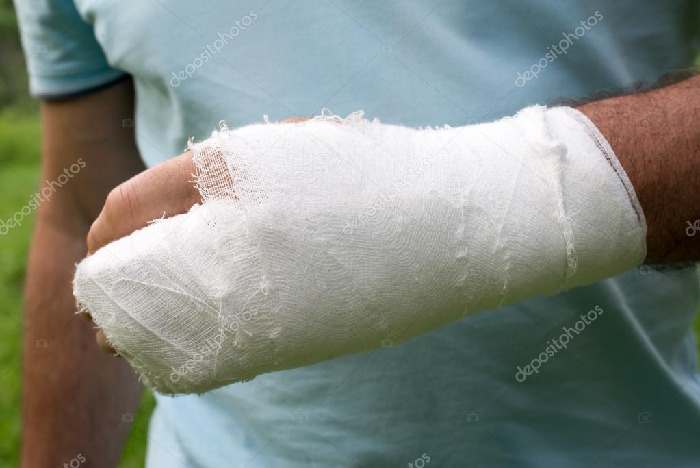 Broken right. Пятки мальчиков 13 лет. Broken right. Соперники ви киланд. Broken right.