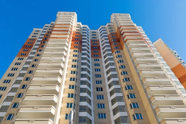 Modern multistory residential buildings in Moscow, Russia — Stock Photo, Image