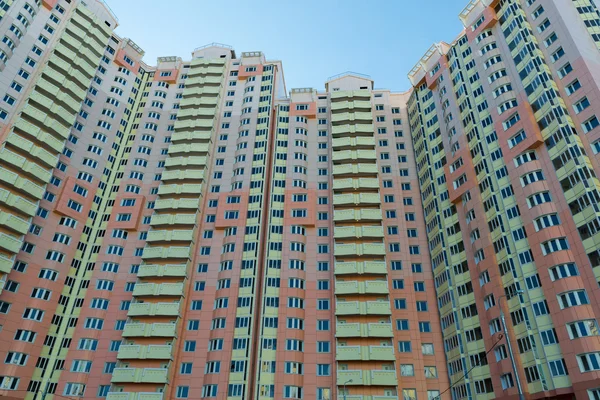 Nowoczesne wielopiętrowych budynków mieszkalnych w moscow, Federacja Rosyjska — Zdjęcie stockowe