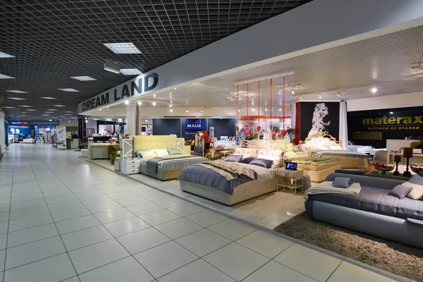 MOSCA, RUSSIA - 05 MARZO 2015. Interior Furniture complesso commerciale Grand. Mobili centro commerciale GRAND - più grande negozio di specialità in Russia e in Europa . — Foto Stock