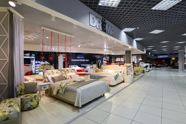 Moskova, Rusya - 05 Mart 2015. İç mobilya karmaşık Grand alışveriş. Mobilya alışveriş merkezi Grand - Rusya ve Avrupa'da büyük özel mağazası.