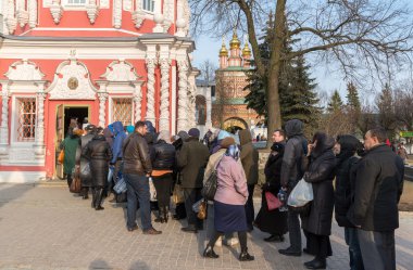Sergiev Posad, Rusya Federasyonu - 28 Mart 2015. Moskova yakınlarındaki Sergiyev Posad büyük Trinity manastırda. Bir Rusya'nın altın yüzük