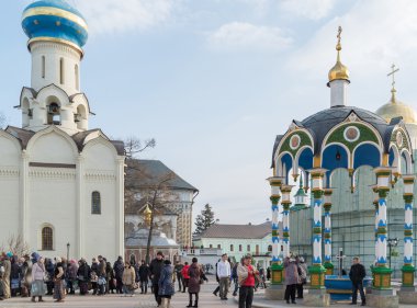 Sergiev Posad, Rusya Federasyonu - 28 Mart 2015. Moskova yakınlarındaki Sergiyev Posad büyük Trinity manastırda. Rusya'nın altın yüzük