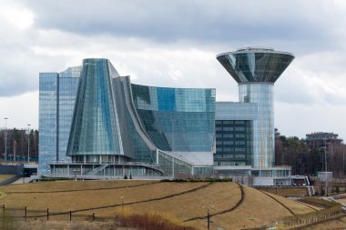 Moskova, Rusya - 18 Nisan 2015. Moskova Oblast hükümet evi. Evin inşaat 2004 yılında başladı ve sona erdi 2007'de, mimari yükseklik başlangıç 82,00 m ve 17 katlı.