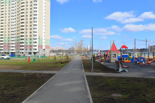 KRASNOGORSK, RUSSIA - APRIL 22,2015: Krasnogorsk is city and center of Krasnogorsky District in Moscow Oblast located on Moskva River. Area of residential development is about 2 million square feet — Stock Photo, Image