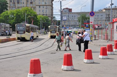 Moskova, Rusya - 15.06.2015. Tramvay ile rayda gidiyor. Her gün bir şehir 1.000 tramvaylar git