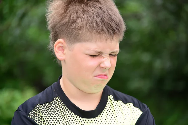 Portrait of boy unhappy on the nature — Stock Photo, Image