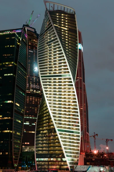 Mosca, RUSSIA - 23.03.2015 The Moscow International Business Center, Moscow-City on September 17, 2012 in Moscow. Located near the Third Ring Road, the Moscow-City area is currently under development. — Stock Photo, Image