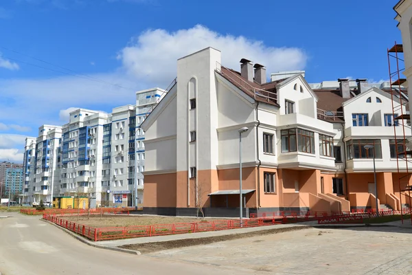 Krasnogorsk, Ryssland - April 22,2015: Krasnogorsk är staden och centrum av Krasnogorsky distrikt i Moskva Oblast ligger på Moskvafloden. Området Bostadsutveckling på ca 2 miljoner kvadratfot — Stockfoto